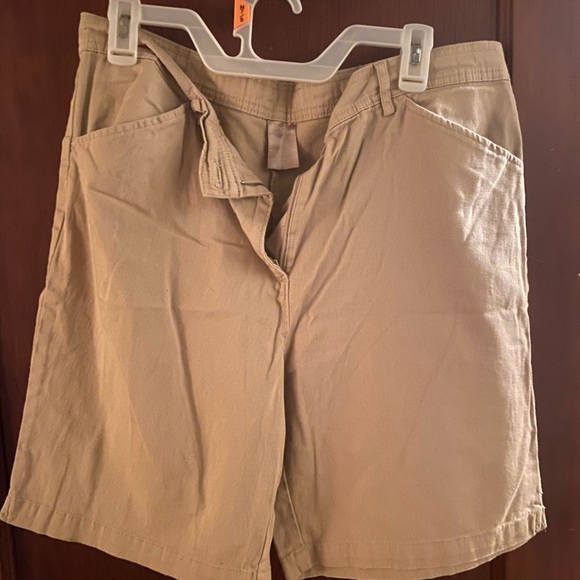 White Stag shorts size 14 - Picture 5 of 7